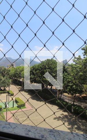 Apartamento para alugar com 150m², 4 quartos e 2 vagasVista da Suíte 1 