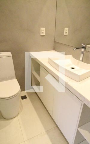 Apartamento para alugar com 150m², 4 quartos e 2 vagasBanheiro da suíte 1