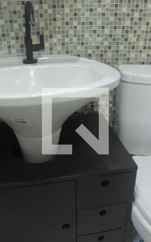 Apartamento à venda com 70m², 2 quartos e 1 vagaBanheiro da Suíte