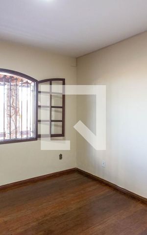 Casa à venda com 230m², 3 quartos e 3 vagasQuarto Suíte