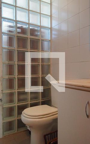 Apartamento à venda com 220m², 1 quarto e 3 vagasLavabo