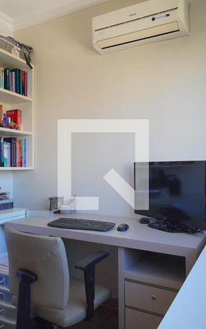 Apartamento à venda com 220m², 1 quarto e 3 vagasEscritório