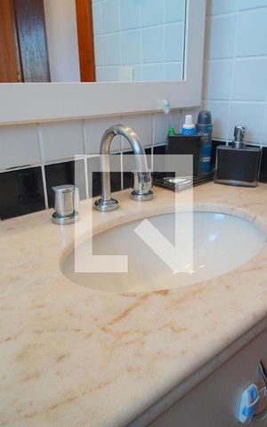 Apartamento à venda com 220m², 1 quarto e 3 vagasBanheiro