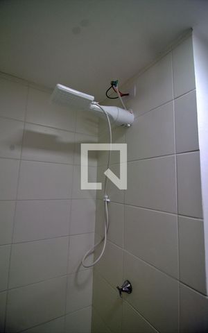 Apartamento à venda com 31m², 2 quartos e sem vaga Apartamento à venda com 31m², 2 quartos e sem vagaBanheiro