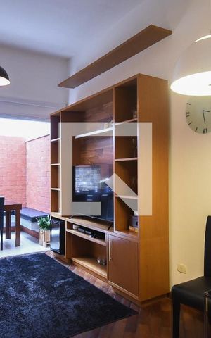 Casa de condomínio à venda com 130m², 2 quartos e 2 vagas Casa de condomínio à venda com 130m², 2 quartos e 2 vagasSala