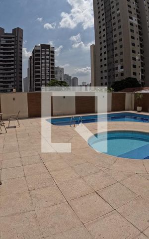 Apartamento à venda com 117m², 4 quartos e 2 vagasÁrea comum - Piscina