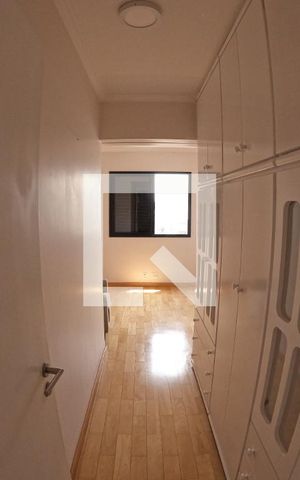 Apartamento à venda com 117m², 4 quartos e 2 vagasQUARTO 2