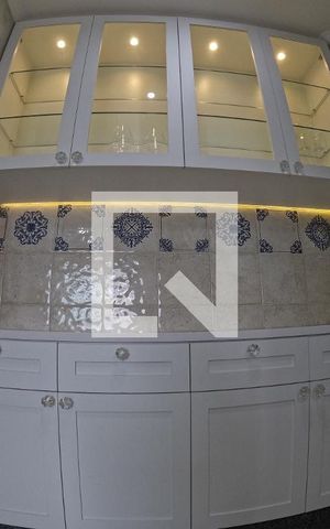 Apartamento à venda com 117m², 4 quartos e 2 vagasCOZINHA