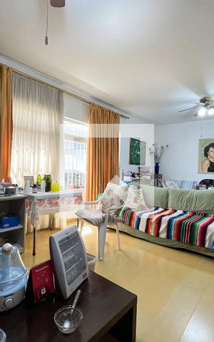 Casa à venda com 300m², 4 quartos e 5 vagasSala