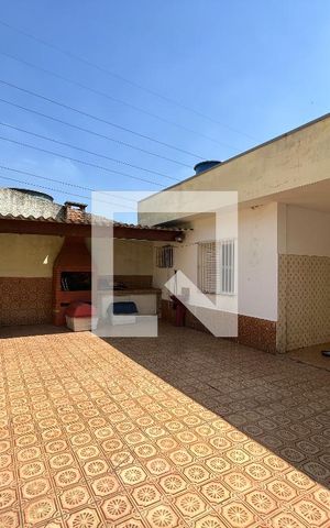 Casa à venda com 300m², 4 quartos e 5 vagasÁrea externa