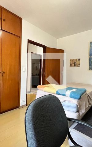 Casa à venda com 300m², 4 quartos e 5 vagasQuarto 4