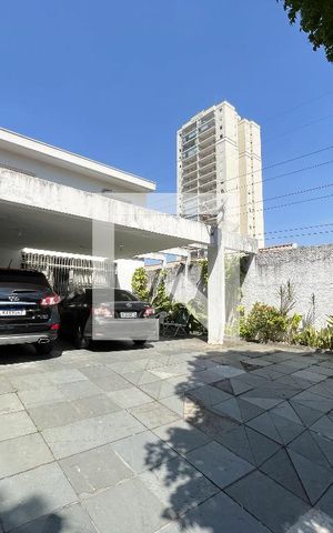 Casa à venda com 300m², 4 quartos e 5 vagasGaragem