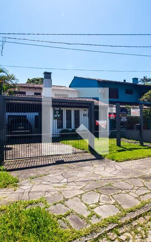 Casa à venda com 259m², 4 quartos e 5 vagas Casa à venda com 259m², 4 quartos e 5 vagasQuintal