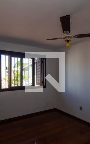 Casa à venda com 259m², 4 quartos e 5 vagas Casa à venda com 259m², 4 quartos e 5 vagasQuarto 3