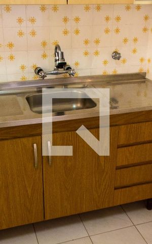 Apartamento à venda com 58m², 1 quarto e sem vaga Apartamento à venda com 58m², 1 quarto e sem vagaCozinha
