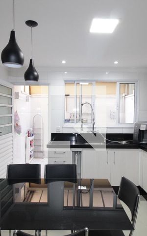 Casa à venda com 145m², 2 quartos e 2 vagasCozinha