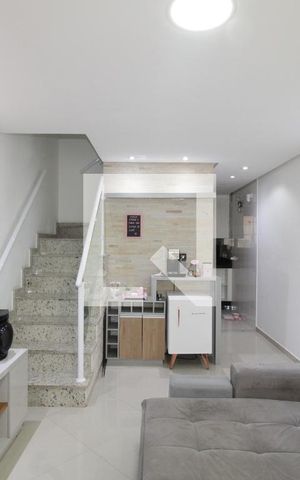 Casa à venda com 145m², 2 quartos e 2 vagasSala
