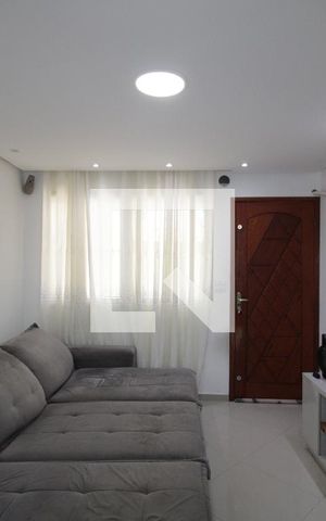 Casa à venda com 145m², 2 quartos e 2 vagasSala