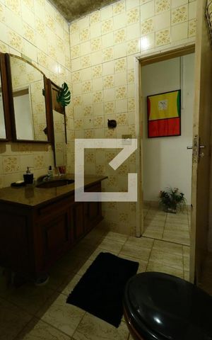 Casa à venda com 148m², 2 quartos e 1 vagaBanheiro