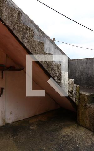 Casa à venda com 148m², 2 quartos e 1 vagaFundos