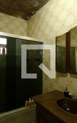 Casa à venda com 148m², 2 quartos e 1 vagaBanheiro
