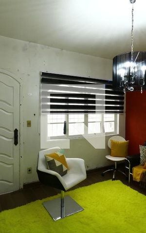 Casa à venda com 148m², 2 quartos e 1 vagaSala