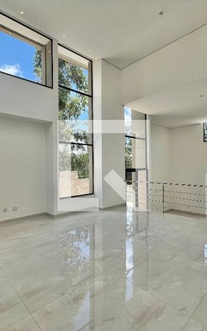 Casa de condomínio à venda com 502m², 4 quartos e 4 vagas