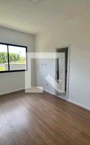 Casa de condomínio à venda com 502m², 4 quartos e 4 vagas