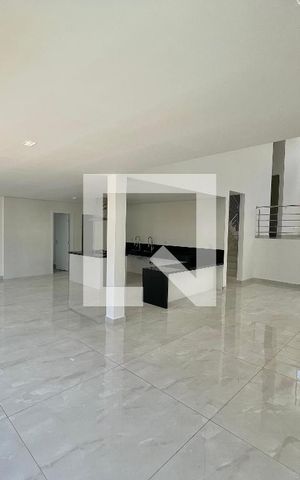 Casa de condomínio à venda com 502m², 4 quartos e 4 vagas