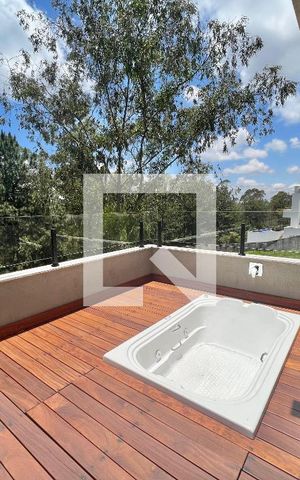 Casa de condomínio à venda com 502m², 4 quartos e 4 vagas