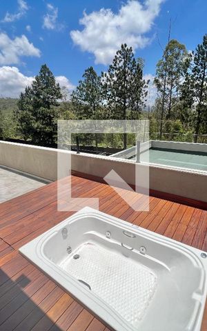Casa de condomínio à venda com 502m², 4 quartos e 4 vagas
