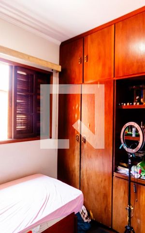 Casa à venda com 192m², 4 quartos e 3 vagas Casa à venda com 192m², 4 quartos e 3 vagasQuarto 2