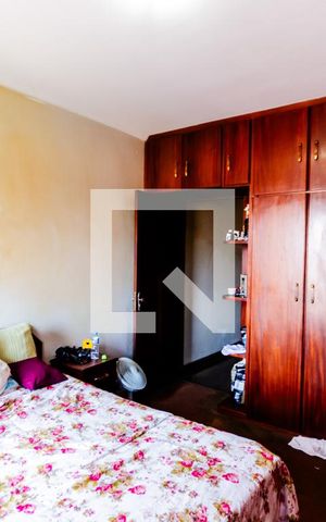 Casa à venda com 192m², 4 quartos e 3 vagas Casa à venda com 192m², 4 quartos e 3 vagasSuíte
