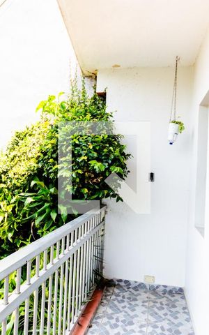 Casa à venda com 192m², 4 quartos e 3 vagas Casa à venda com 192m², 4 quartos e 3 vagasVaranda da Sala