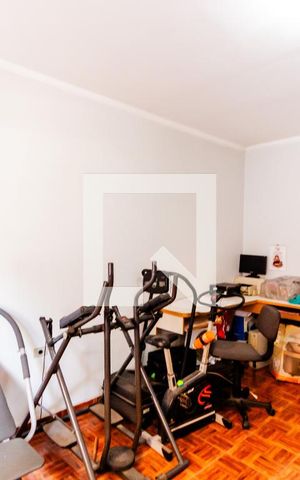 Casa à venda com 192m², 4 quartos e 3 vagas Casa à venda com 192m², 4 quartos e 3 vagasQuarto 3