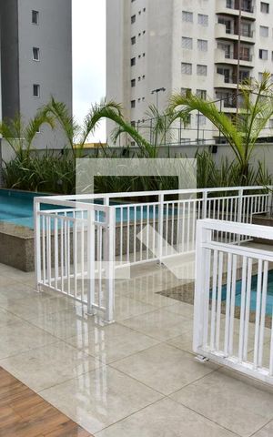 Apartamento à venda com 34m², 1 quarto e 1 vagaÁrea comum - Piscina