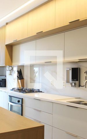 Apartamento à venda com 99m², 3 quartos e 2 vagasCozinha