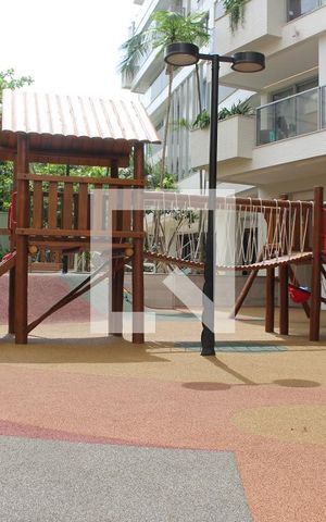 Apartamento à venda com 99m², 3 quartos e 2 vagasÁrea comum - Playground