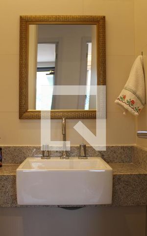 Apartamento à venda com 99m², 3 quartos e 2 vagasBanheiro Social