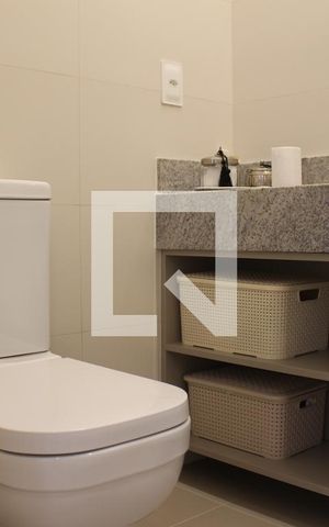 Apartamento à venda com 99m², 3 quartos e 2 vagasBanheiro da Suíte