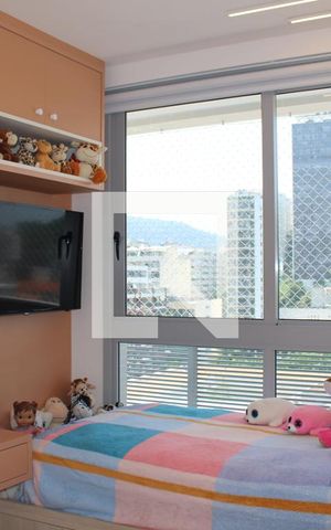 Apartamento à venda com 99m², 3 quartos e 2 vagasQuarto 2