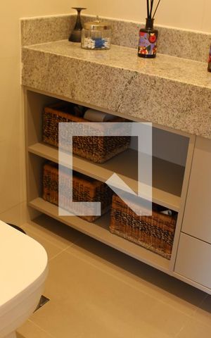 Apartamento à venda com 99m², 3 quartos e 2 vagasBanheiro Social