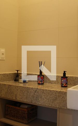 Apartamento à venda com 99m², 3 quartos e 2 vagasBanheiro Social