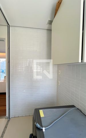Apartamento para alugar com 75m², 1 quarto e 2 vagas Apartamento para alugar com 75m², 1 quarto e 2 vagasÁrea de Serviço