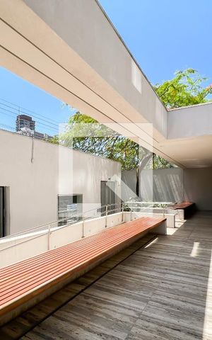 Apartamento para alugar com 75m², 1 quarto e 2 vagas Apartamento para alugar com 75m², 1 quarto e 2 vagasÁrea externa