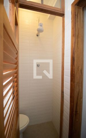 Apartamento para alugar com 80m², 2 quartos e sem vaga Apartamento para alugar com 80m², 2 quartos e sem vaga Banheiro da Área de serviço