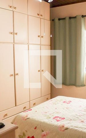 Casa à venda com 160m², 4 quartos e 2 vagas Casa à venda com 160m², 4 quartos e 2 vagasQuarto 1