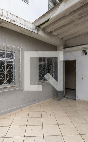 Casa para alugar com 80m², 2 quartos e 1 vaga Casa para alugar com 80m², 2 quartos e 1 vagaÁrea de Serviço