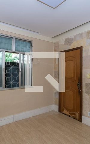 Casa para alugar com 80m², 2 quartos e 1 vaga Casa para alugar com 80m², 2 quartos e 1 vagaSala