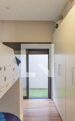 Casa de condomínio à venda com 194m², 3 quartos e 2 vagas Casa de condomínio à venda com 194m², 3 quartos e 2 vagasQuarto 1